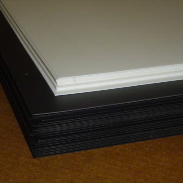 Formex™ N3-10 Màng polycarbonate chống cháy độ dày 0.25mm, Halogen-Free,màu tự nhiên /đen.